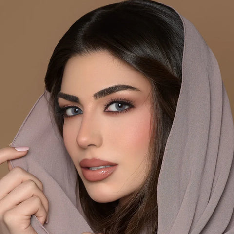 كلاودي جراي